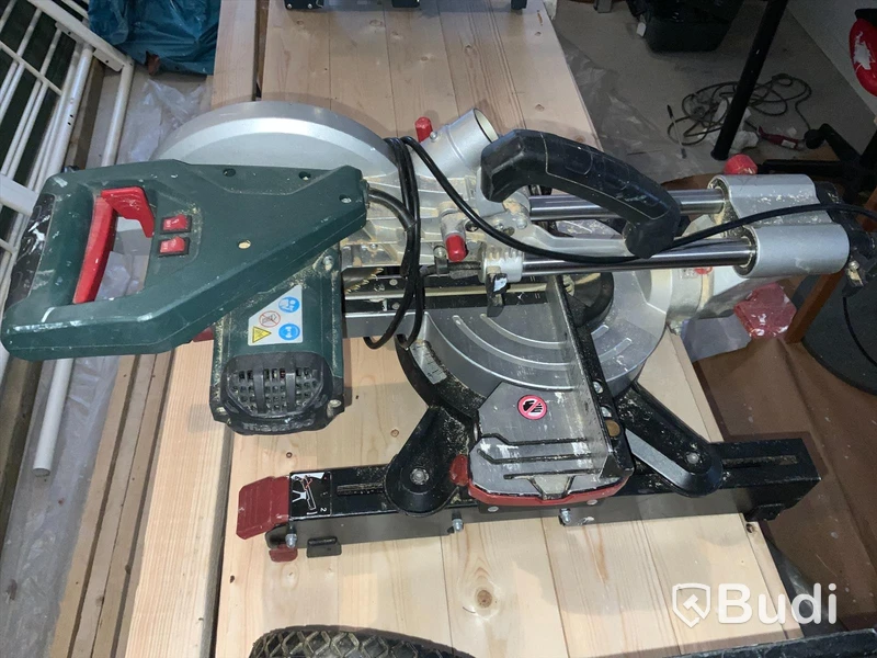 Kap- och gersåg, Metabo. Ink stativ ( Metabo KSU 251 )