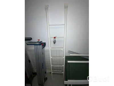 Våningssäng ställning med stege