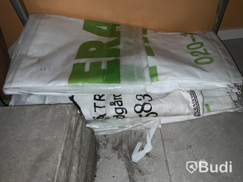 Ca 4 big bags + glasull