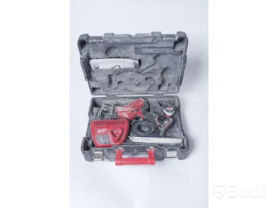 Milwaukee M12 CHZ Tigersåg med två batteri och laddare