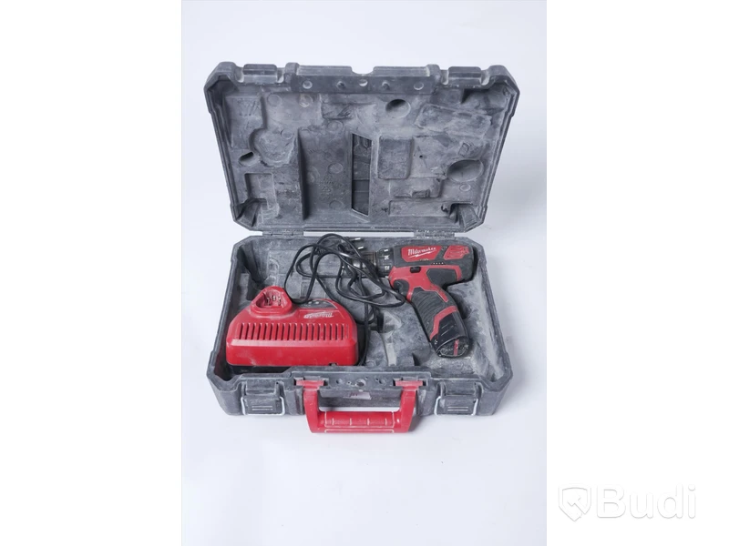 Milwaukee M12 BDD Skruvdragare med batteri och laddare