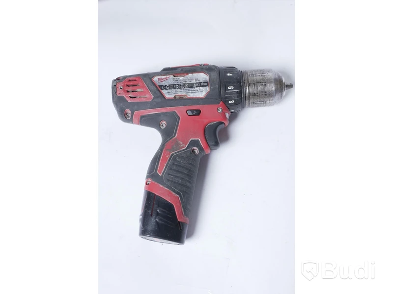 Milwaukee M12 BDD Skruvdragare med batteri och laddare