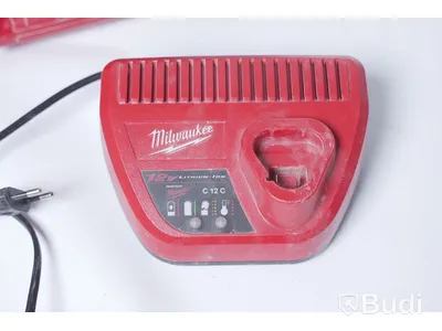 Milwaukee M12 BDD Skruvdragare med batteri och laddare