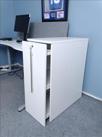 Förvaringsmöbel AJ (Ca mått D80 x B40 x H100 cm)