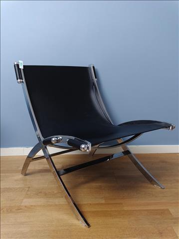 Fåtölj (Ca mått B60 x H78 cm) 