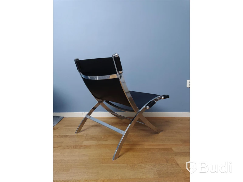 Fåtölj (Ca mått B60 x H78 cm)