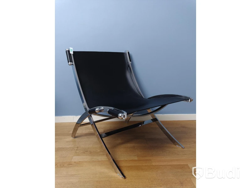 Fåtölj (Ca mått B60 x H78 cm)
