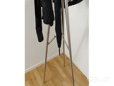 Klädhängare (ca mått H170 cm)