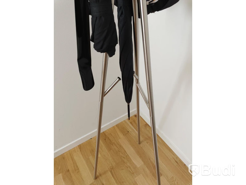 Klädhängare (ca mått H170 cm)