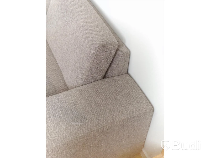 Fåtölj/Soffa (Ca mått 133 x 80 cm)