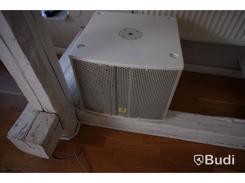 3st Högtalare Atchat The Box Pro samt 3st Box Pro Subwoofer
