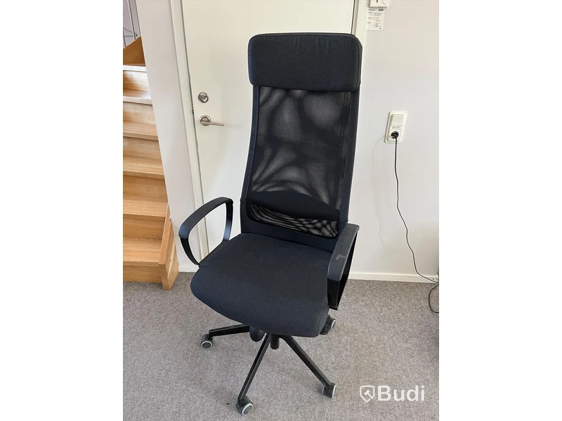Skrivbordstol IKEA Markus med armstöd