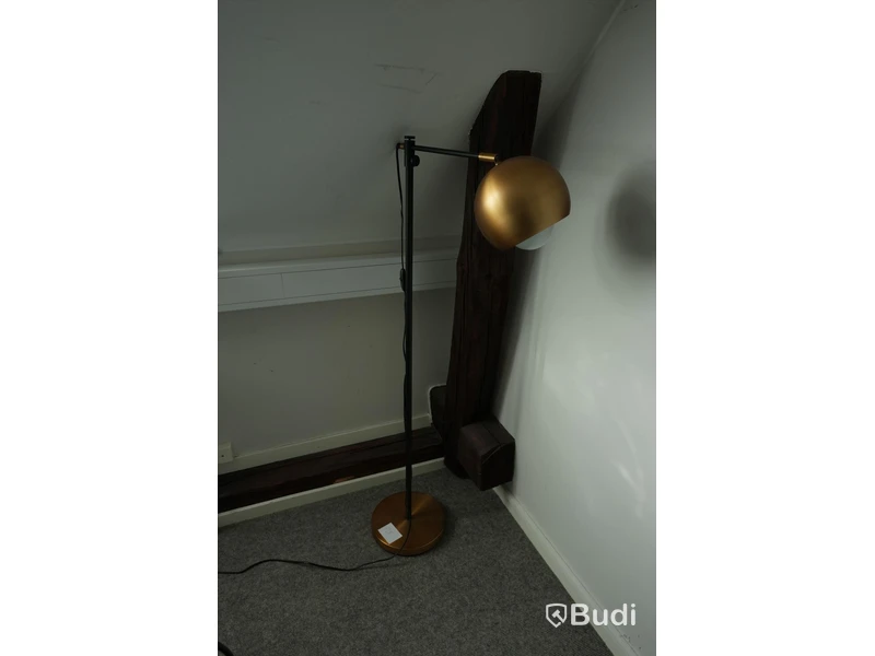 Golvlampa