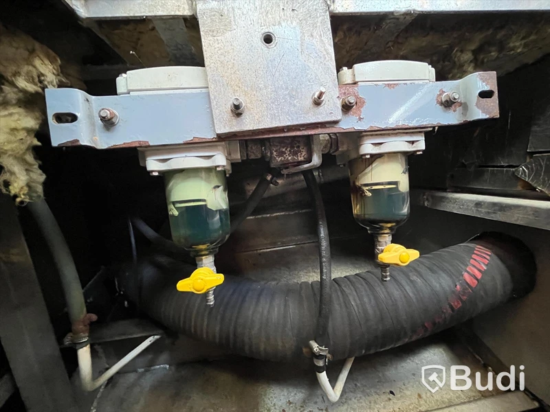 Finsk aluminiumbåt -98 med volvo penta motor