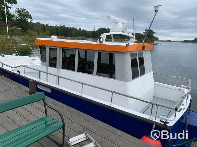 Finsk aluminiumbåt -98 med volvo penta motor