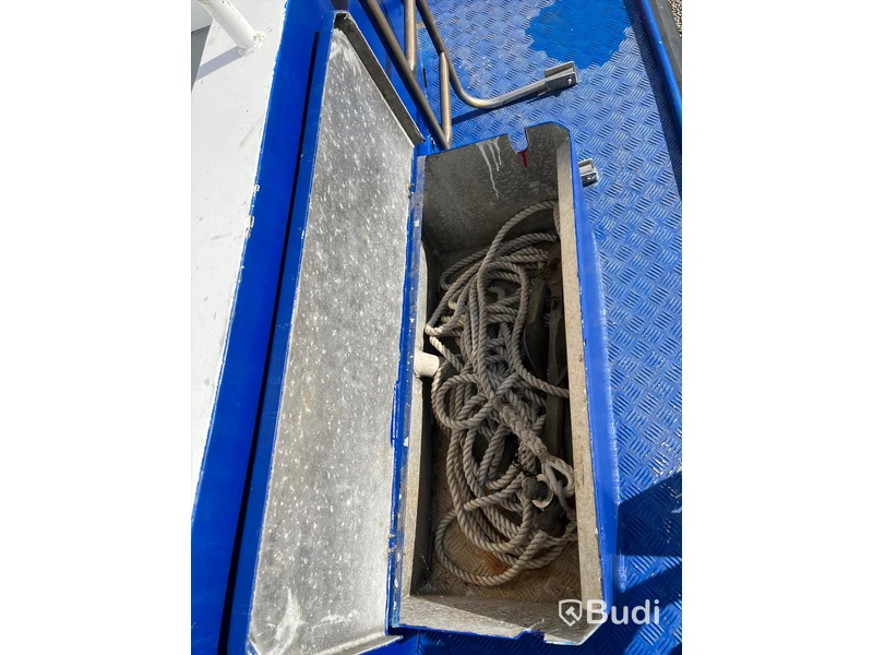 Finsk aluminiumbåt -98 med volvo penta motor