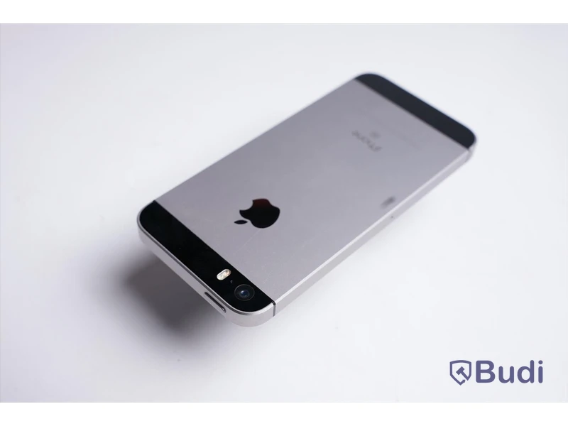 iPhone SE (1 st gen) - 32 GB, 100 procent batterihälsa. Lite repig.