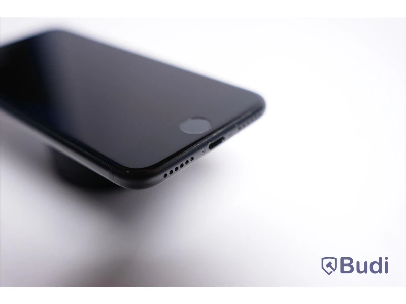iPhone 7 - 32GB, 97 procent batterihälsa.