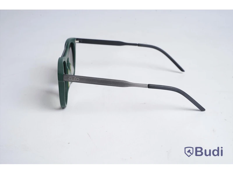 Solglasögon från CLEO EYEWEAR