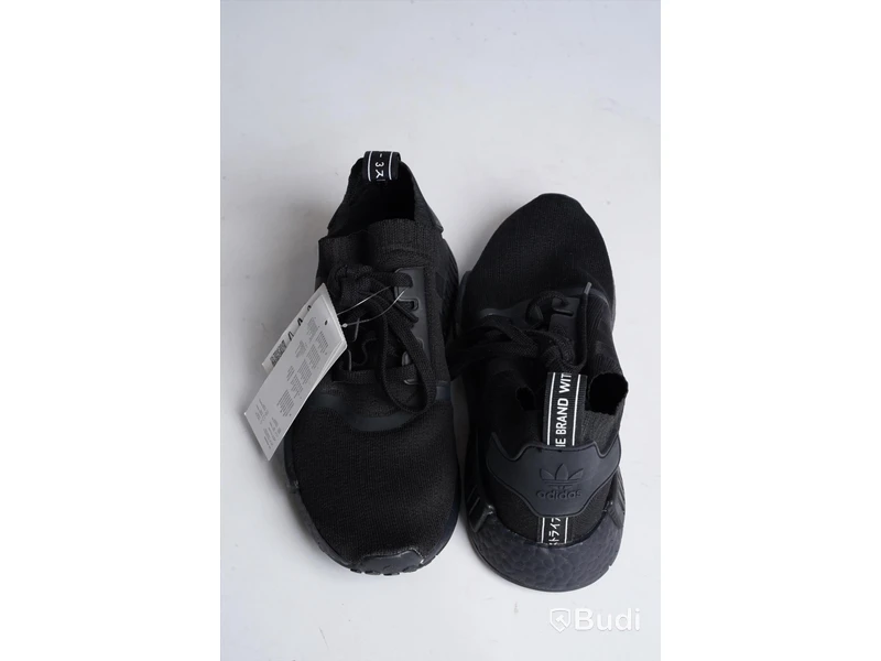 Skor - NMD_R1 PK från Adidas