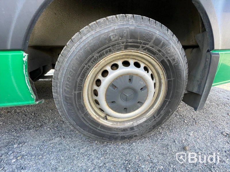 Lättlastbil Mercedes-Benz Sprinter 906 RENOVERINGSOBJEKT