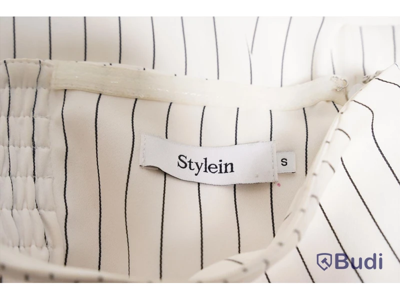 Kjol från märket Stylein,  strl 36
