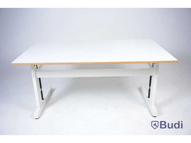 Justerbart Skrivbord