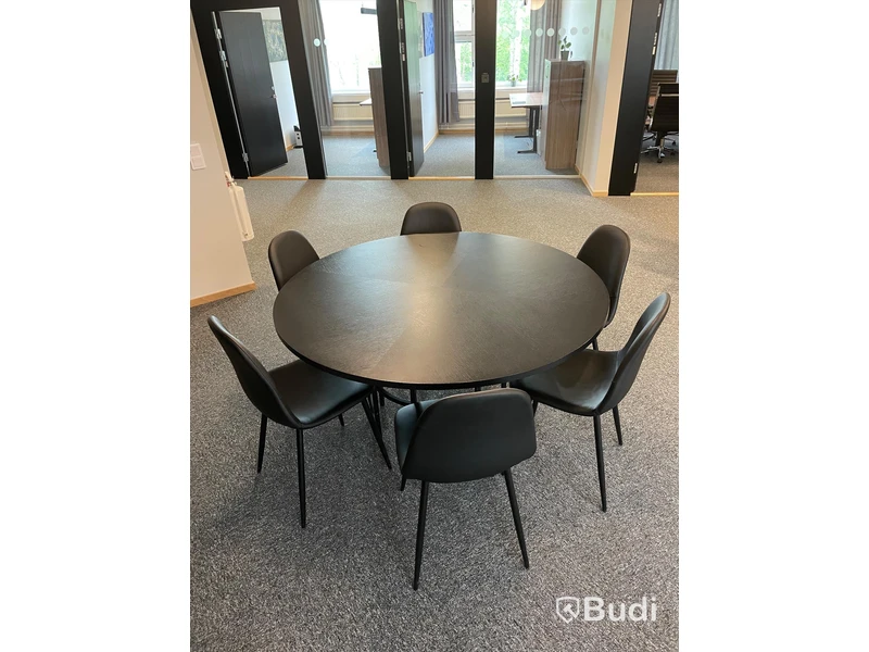 Matgrupp - Bord och 6 st stolar