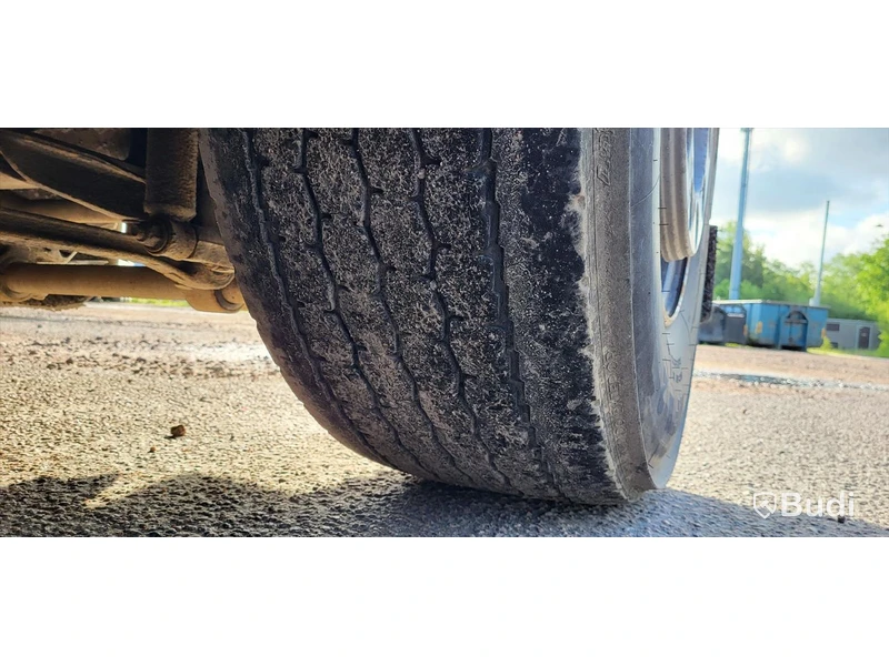 Lastbil Volvo Fm 480 8x4 Globetrotter |ADR| Slamsugare med spolutrustning -2006