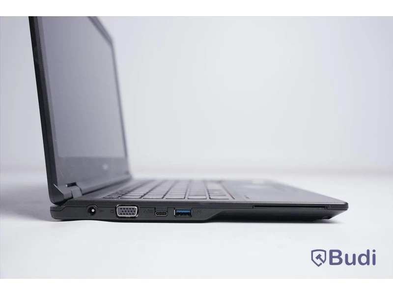 Bärbar dator laptop - Fujitsu Lifebook E5410 i5, inkl. strömsladd, mindre bruksslitage