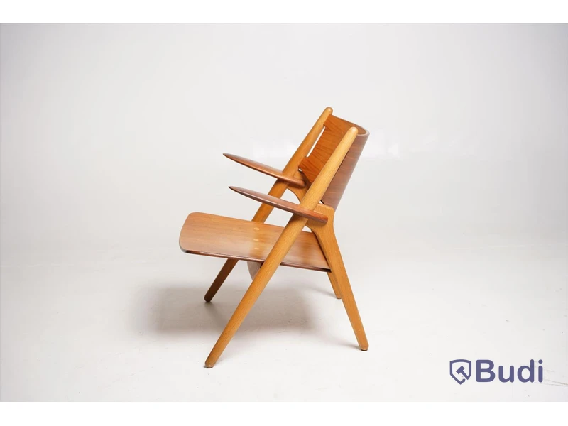 Designstol - Carl Hansen & Son, CH28T Lounge Chair, Design Hans J. Wegner, tillverkad 2008, ek.