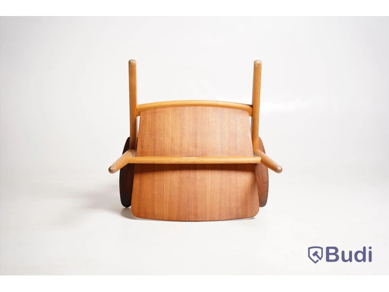 Designstol - Carl Hansen & Son, CH28T Lounge Chair, Design Hans J. Wegner, tillverkad 2008, ek.