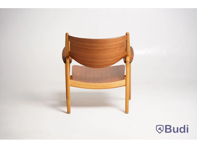 Designstol - Carl Hansen & Son, CH28T Lounge Chair, Design Hans J. Wegner, tillverkad 2008, ek.