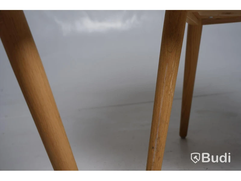 2 st. Designstol - Muuto, Fiber Armchair, natural white återvunnen plast och ek.