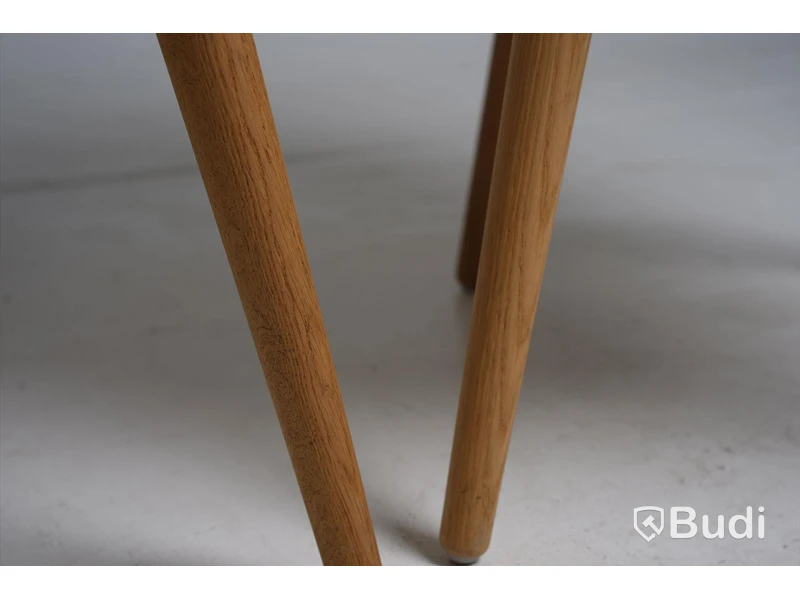 2 st. Designstol - Muuto, Fiber Armchair, natural white återvunnen plast och ek.