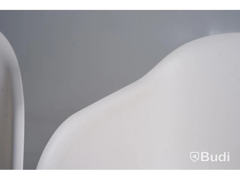 2 st. Designstol - Muuto, Fiber Armchair, natural white återvunnen plast och ek.