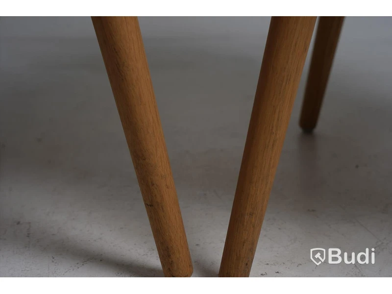 2 st. Designstol - Muuto, Fiber Armchair, natural white återvunnen plast och ek.