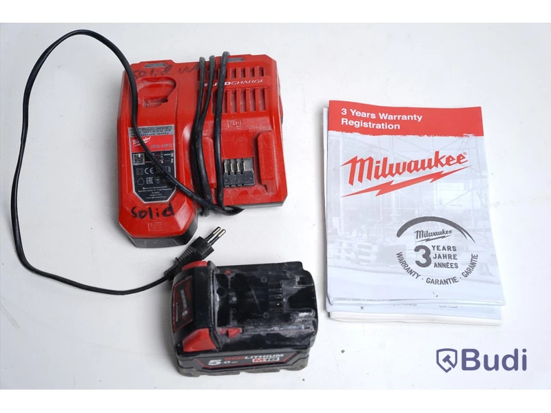 Skruvdragare Milwaukee M18 BDD inkl. originallåda och tillbehör.