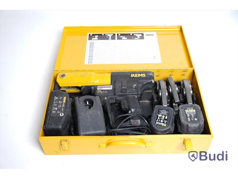 Tryckmaskin Rems R220, Akku-Press ACC Li-lon Basic-P, inkl. tillbehör.