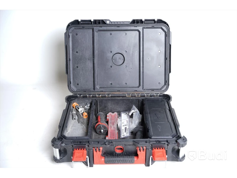 Låda Milwaukee Packout inkl. verktyg.