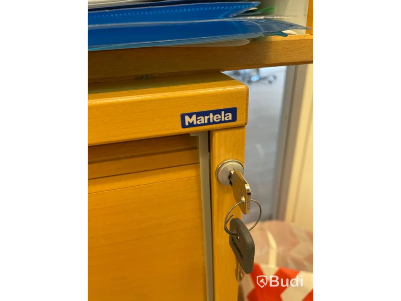Jalusiskåp Martela
