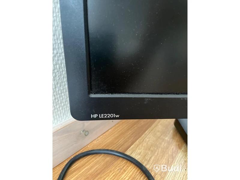 2 st HP Datorskärmar ZR2330w och LE2201w