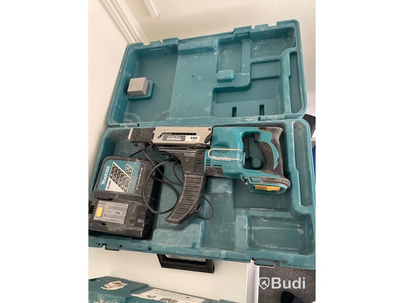 Makita Skruvautomat BFR550 ink laddare