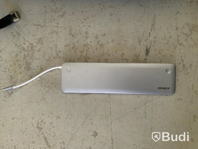 UBS-C Multiport adapter Plexgear