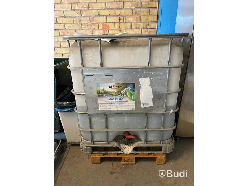AdBlue tank