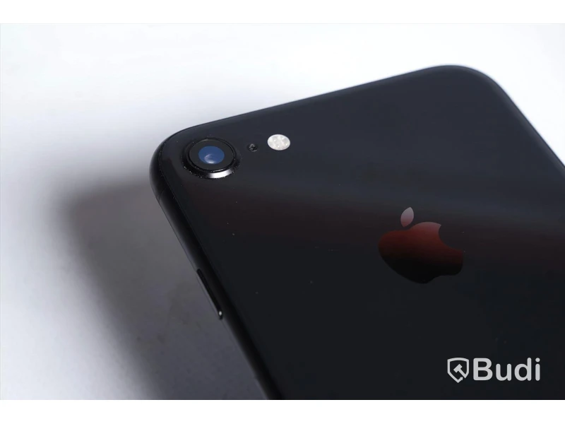 iPhone 8 - 64 GB, 88 procent batterihälsa, en djupare repa på framsida skärm.