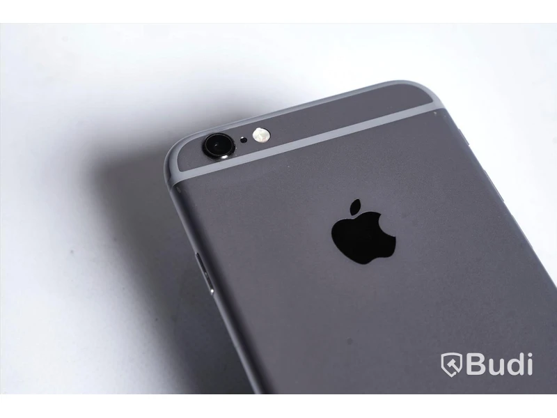 iPhone S - 32 GB, 100 procent batterihälsa.