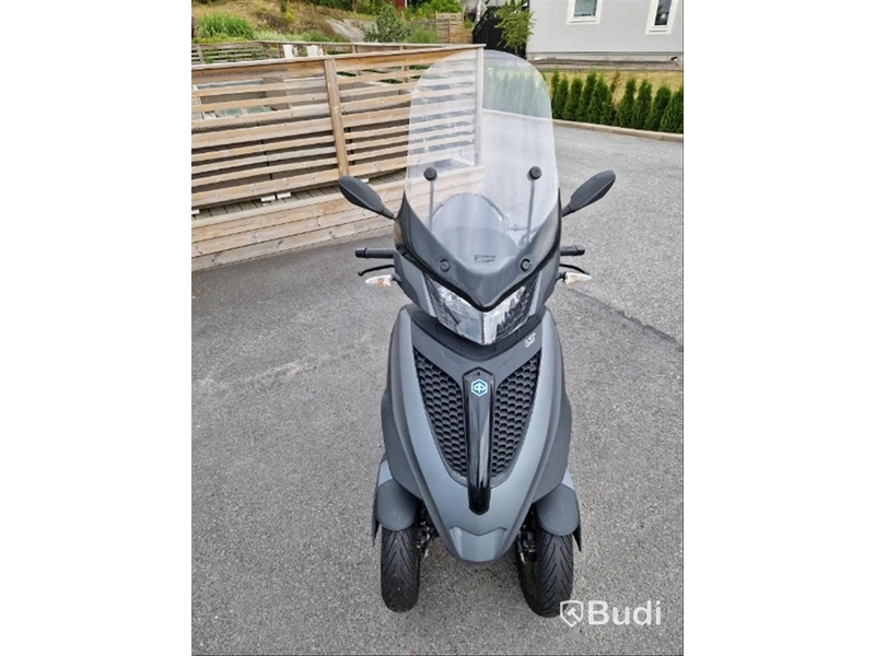 Scooter - Piaggio MP3 LT CVT 300 2017 B-kort