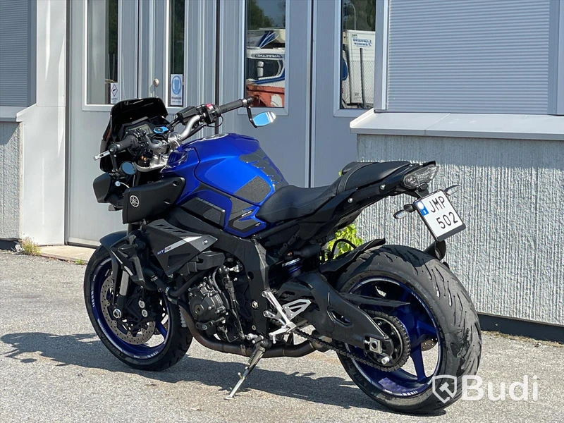 Motorcykel Yamaha MT-10 2016 Crossplanemotor 160hk