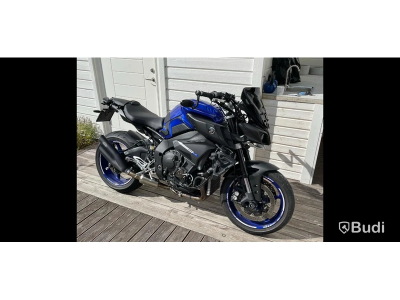Motorcykel Yamaha MT-10 2016 Crossplanemotor 160hk
